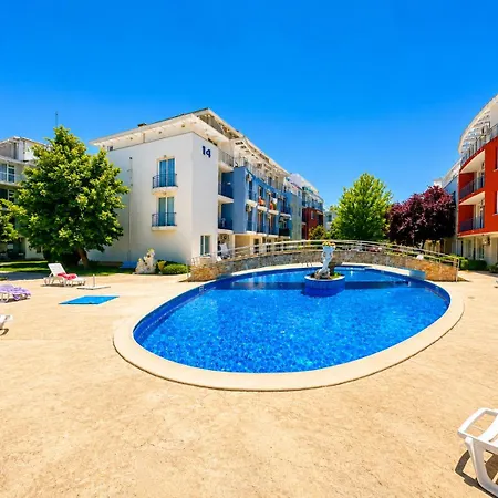 Sunny Day 3 - Pool And Chill * Slantschew brjag